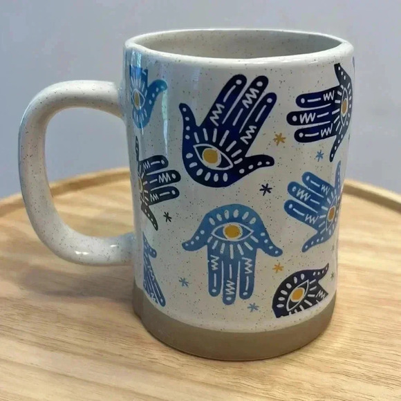 Large ceramic mug Potter’s corner hamsa hand evil eye 🪬 18 fl oz 5” tall - Picture 3 of 5